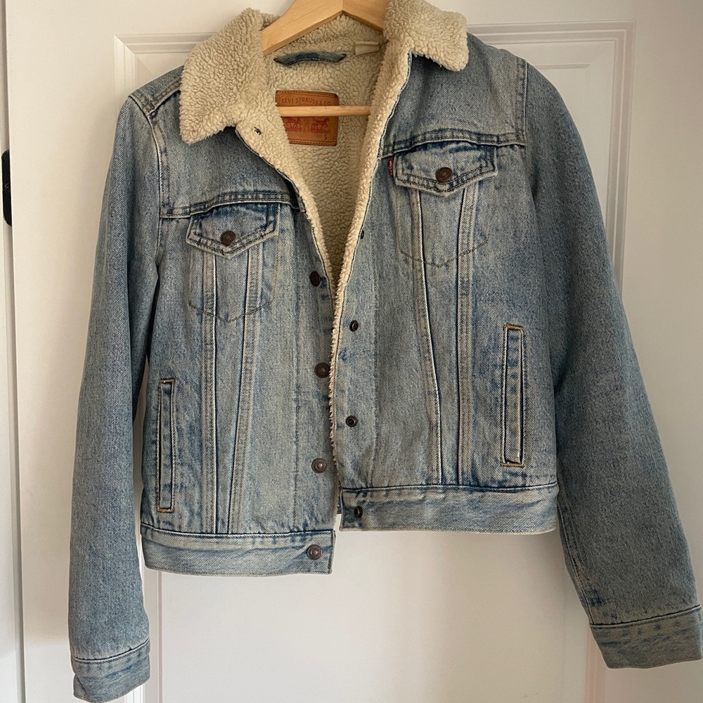 Levi's Tan Leather Patch with Cream Sherpa